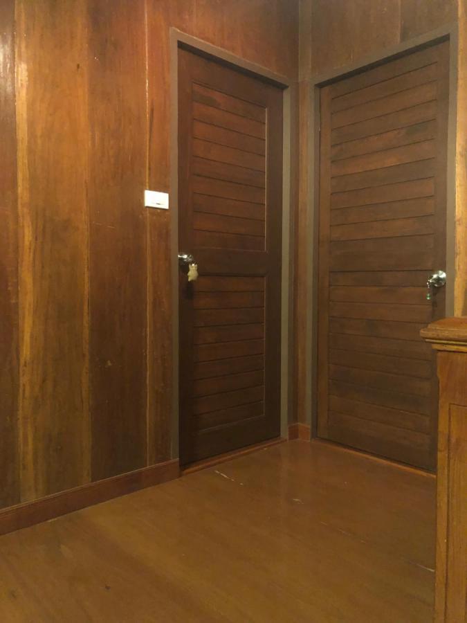 188 Teak House บ้านต้นสัก チエンマイ エクステリア 写真