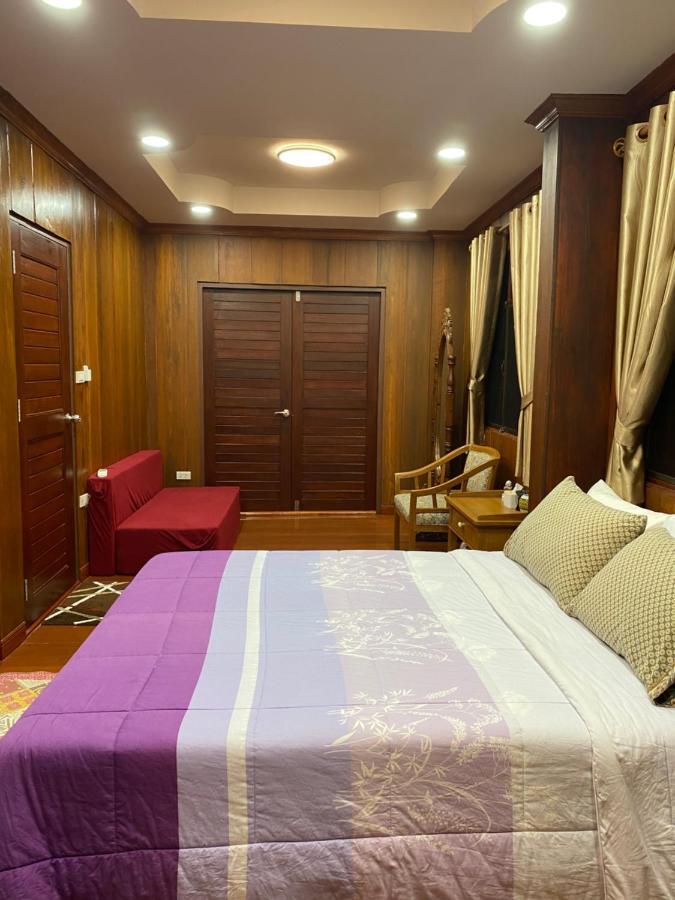 188 Teak House บ้านต้นสัก チエンマイ エクステリア 写真