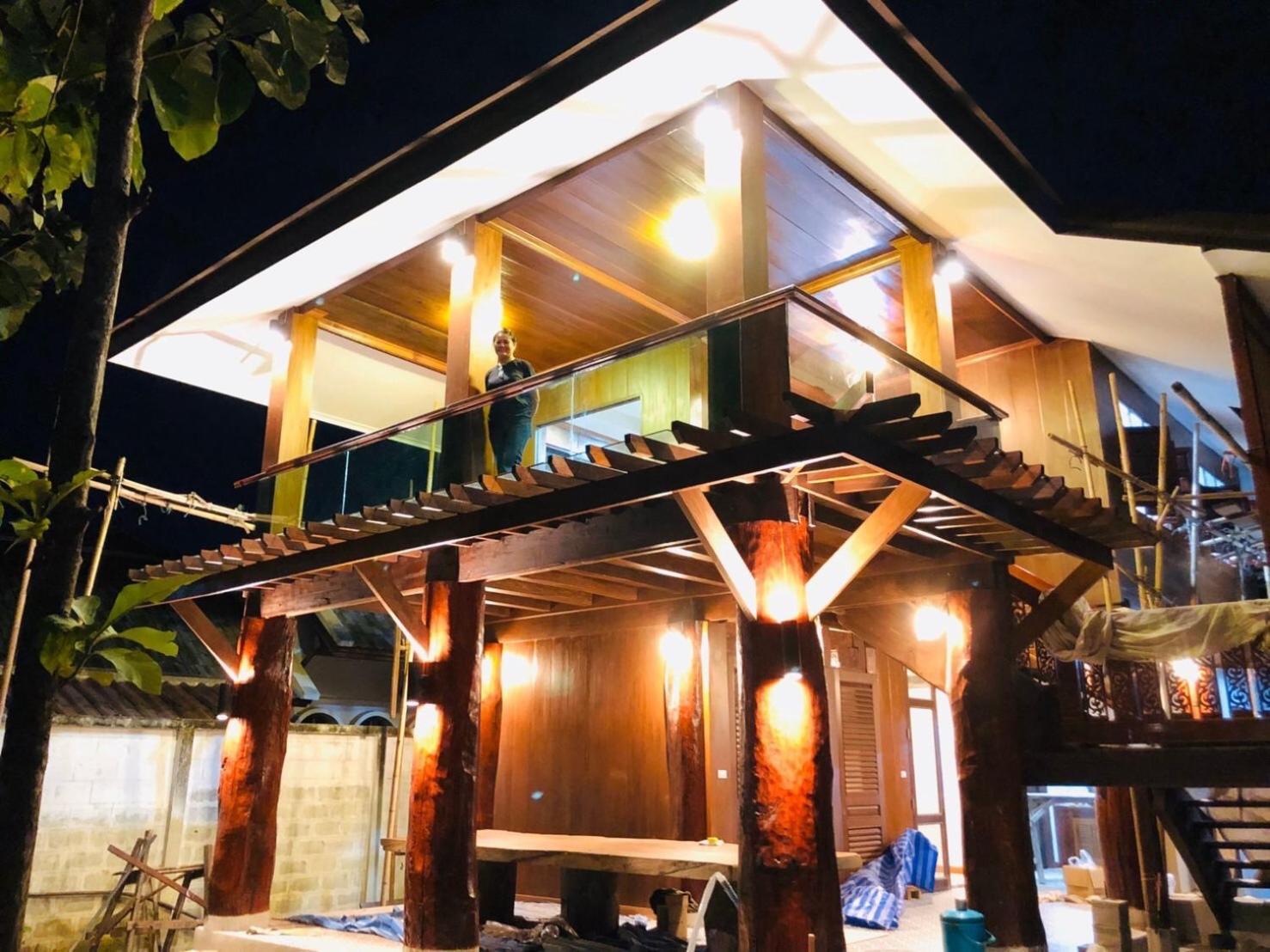 188 Teak House บ้านต้นสัก チエンマイ エクステリア 写真